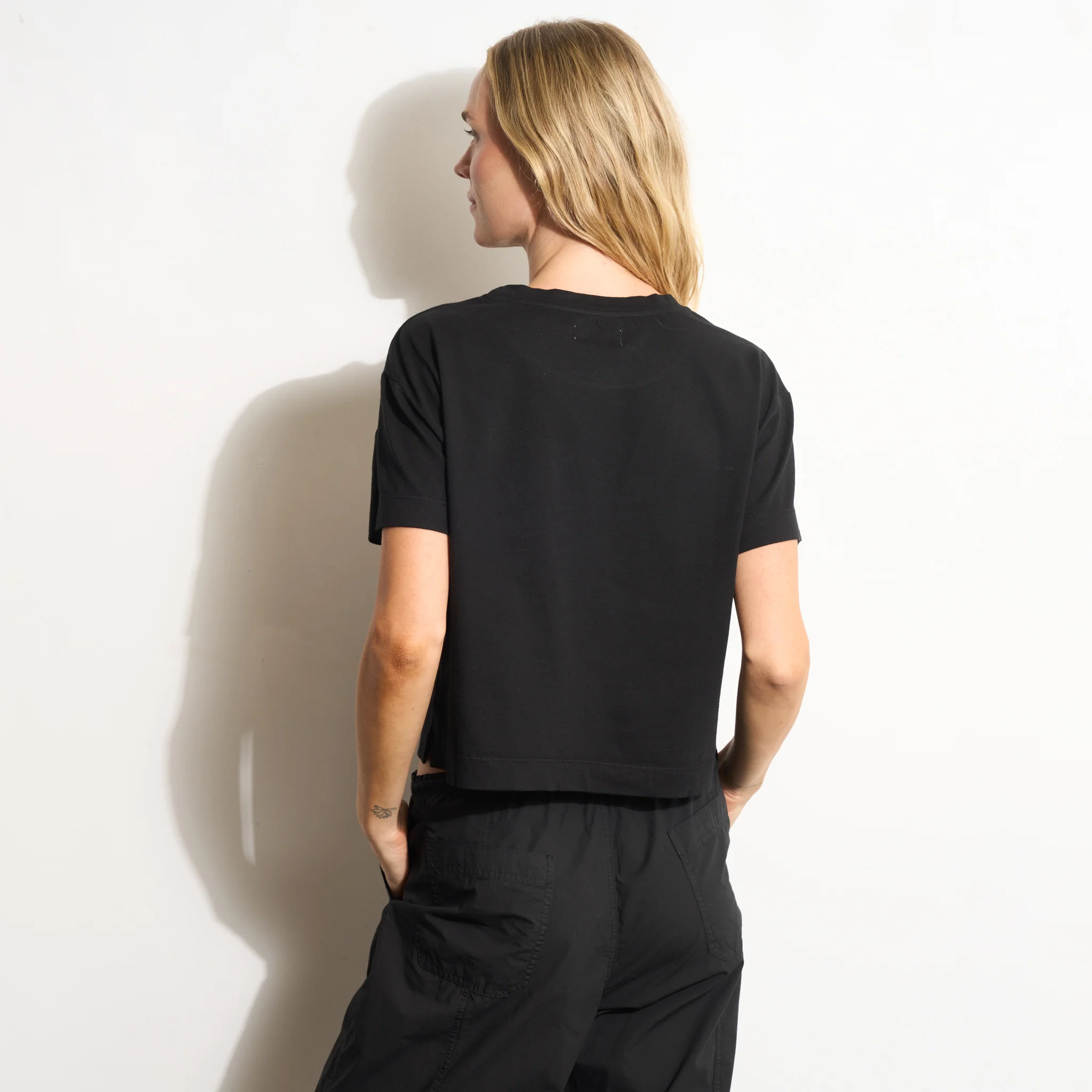 Reagan Short Sleeve Boyfriend Tee - Image 9